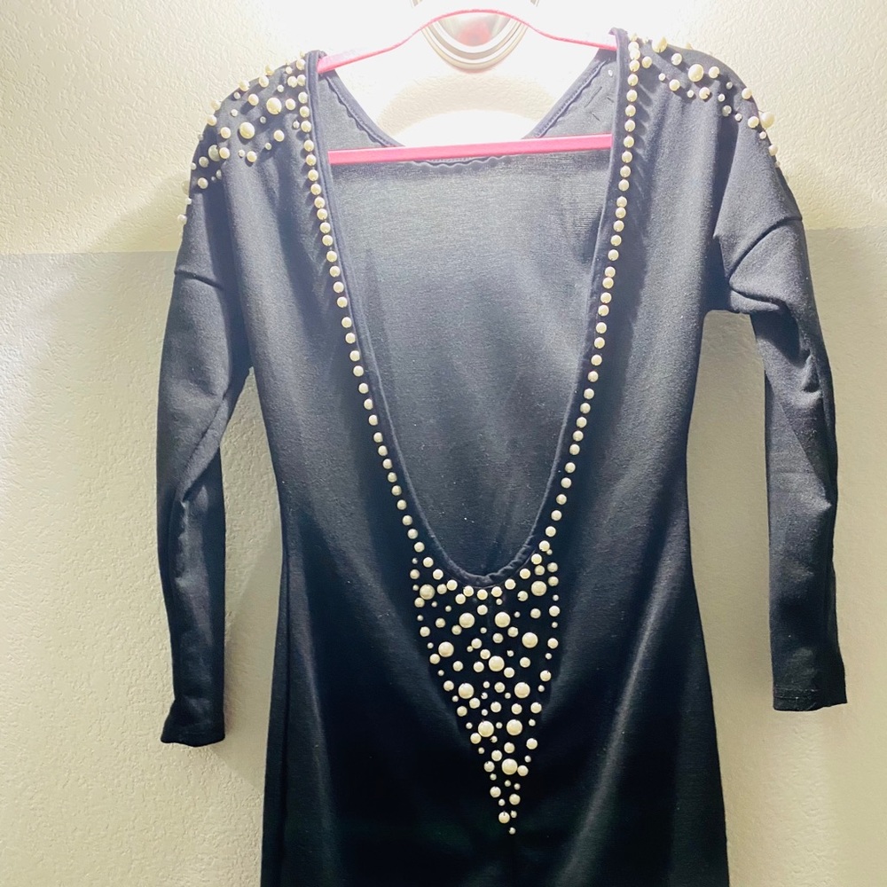 Pretty black dress with white pearls